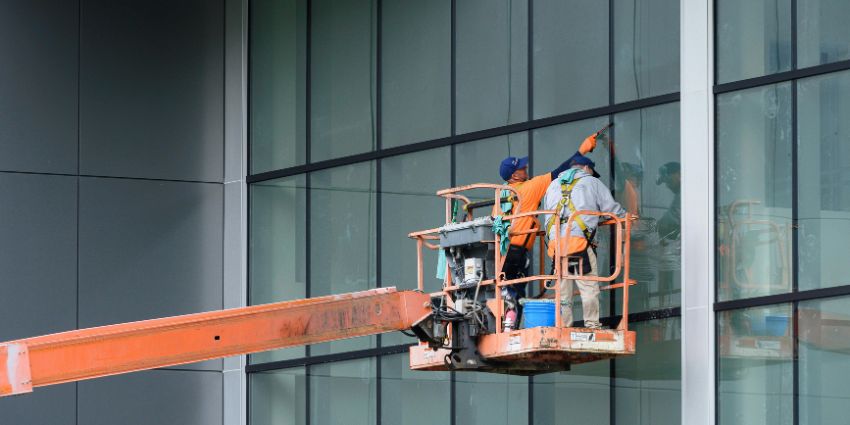 Managing seasonal window cleaning demand with structured scheduling and crew visibility